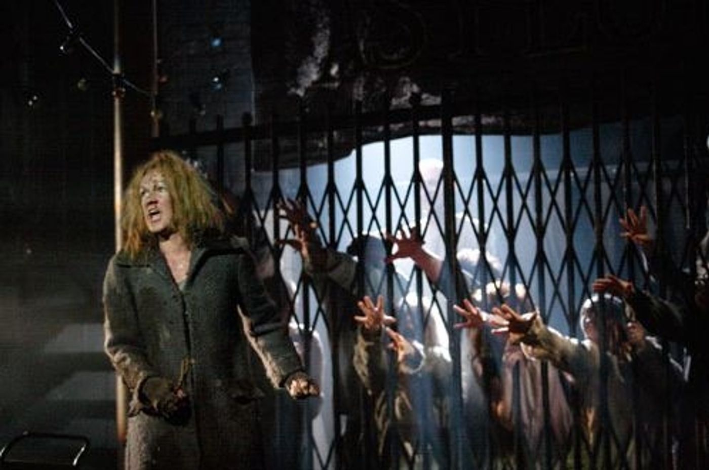 Photo Flash: Michael Ball, Imelda Staunton in Chichester Festival Theatre's SWEENEY TODD  Image