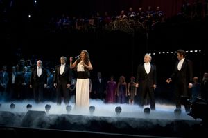 Anthony Warlow, John Owen-Jones, Sarah Brightman, Colm Wilkinson and Peter Joback dur Photo