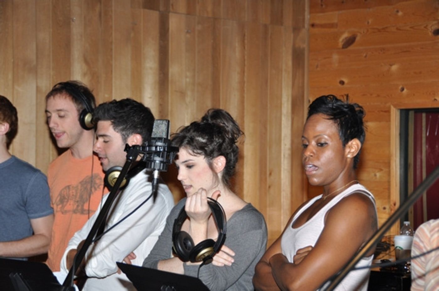 Photo Coverage: AVENUE Q Sings for 'Carols for a Cure'  Image