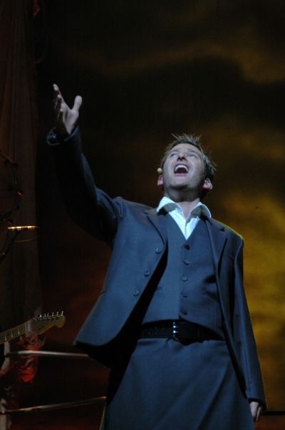 Paul Byrom Photo