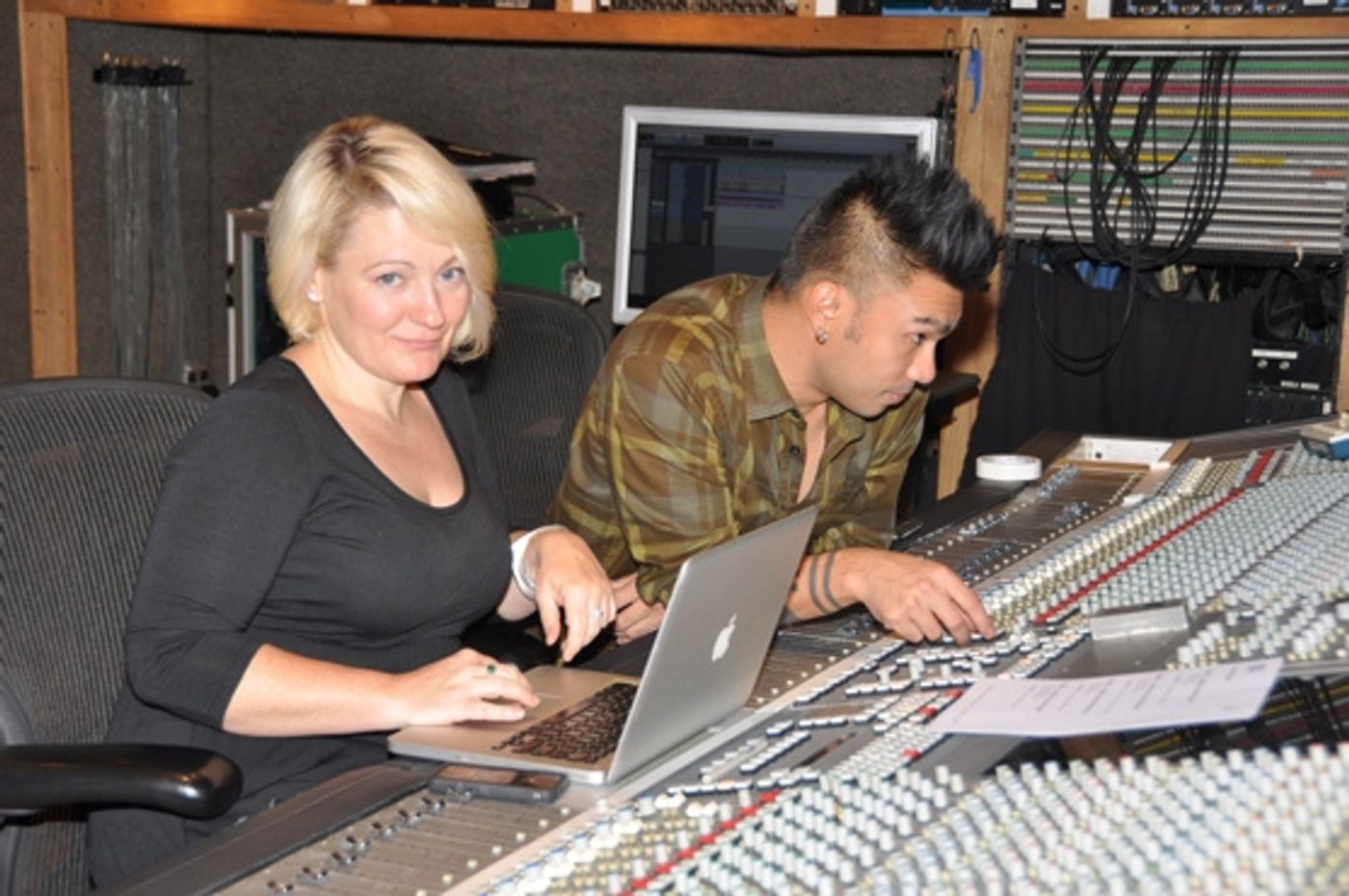 Photo Coverage: Ashley Argota & BILLY ELLIOT Musicians Record for 'Carols for a Cure'  Image