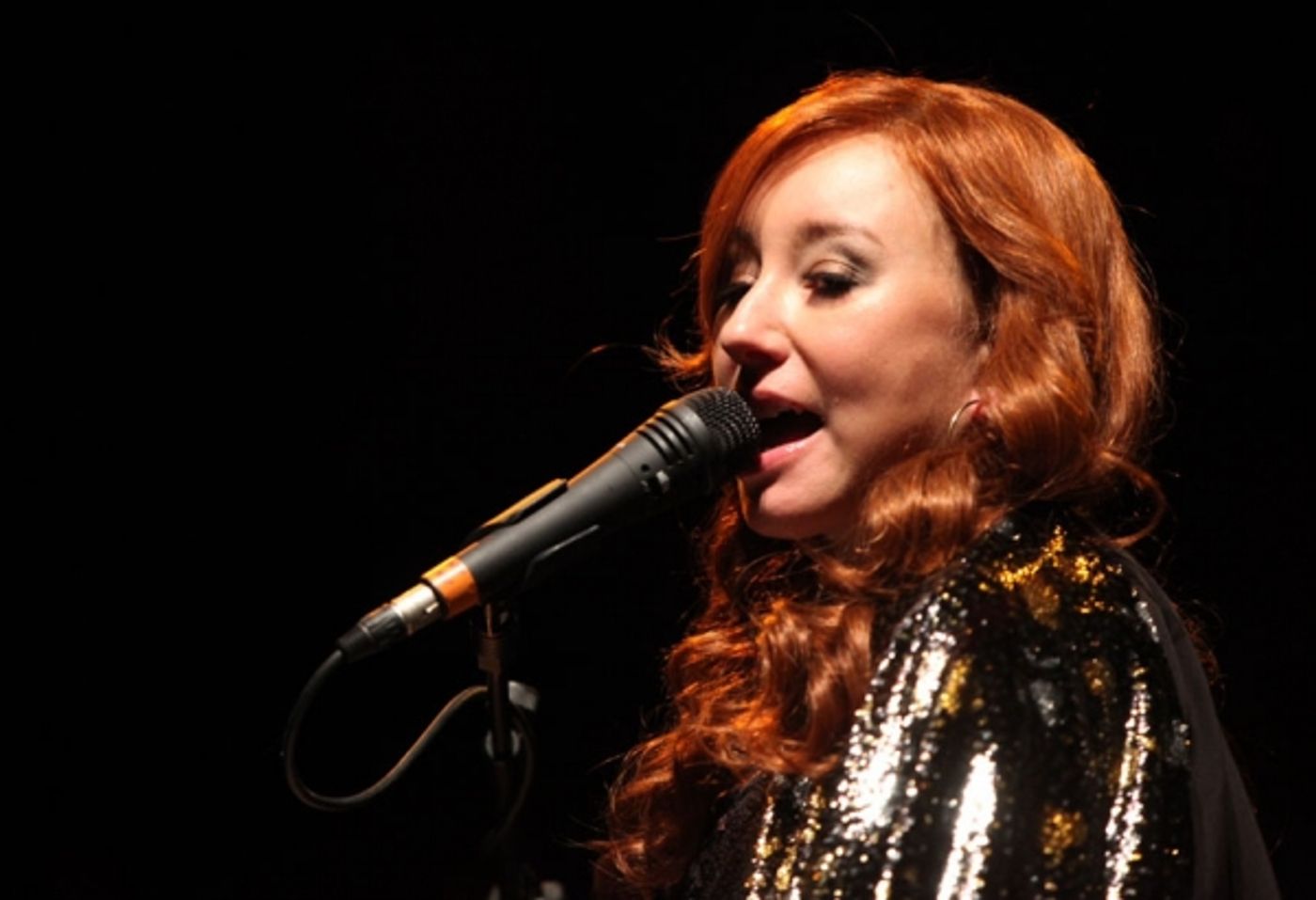 Photo Flash: Tori Amos Performs in Rome  Image