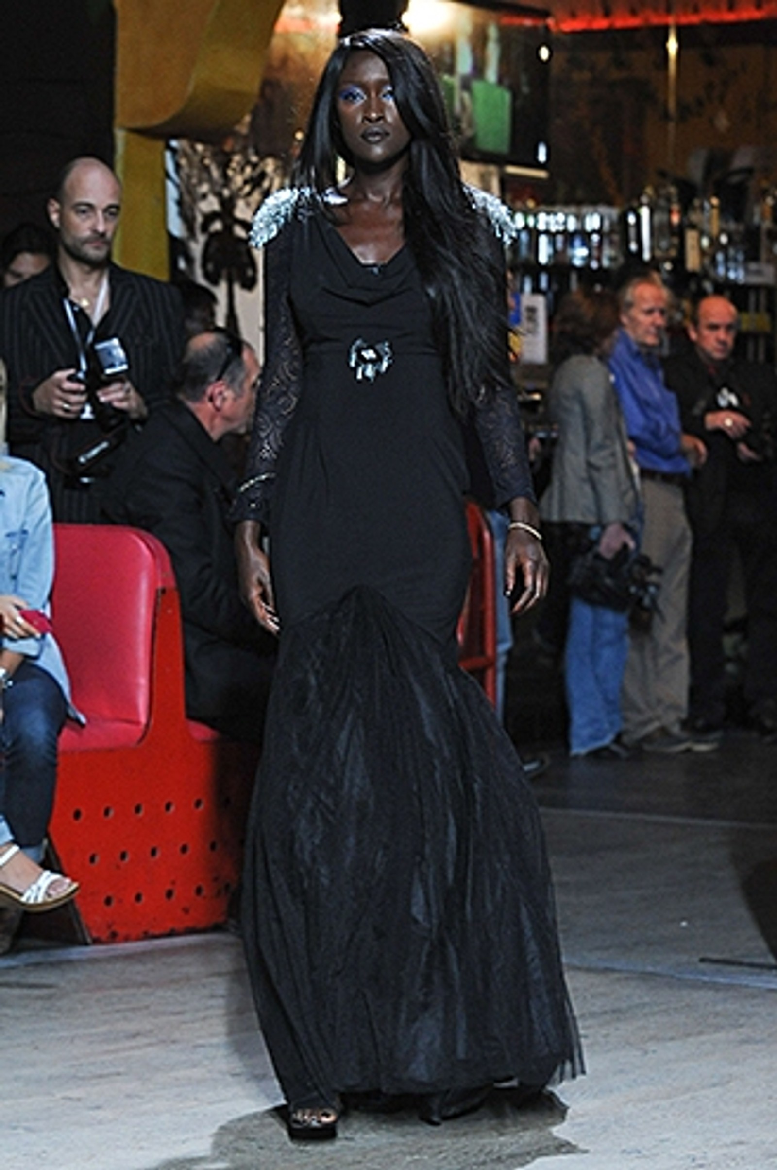Photo Flash: Christophe Guillarmé Presents Spring-Summer 2012 Collection — photo 1 of 15
