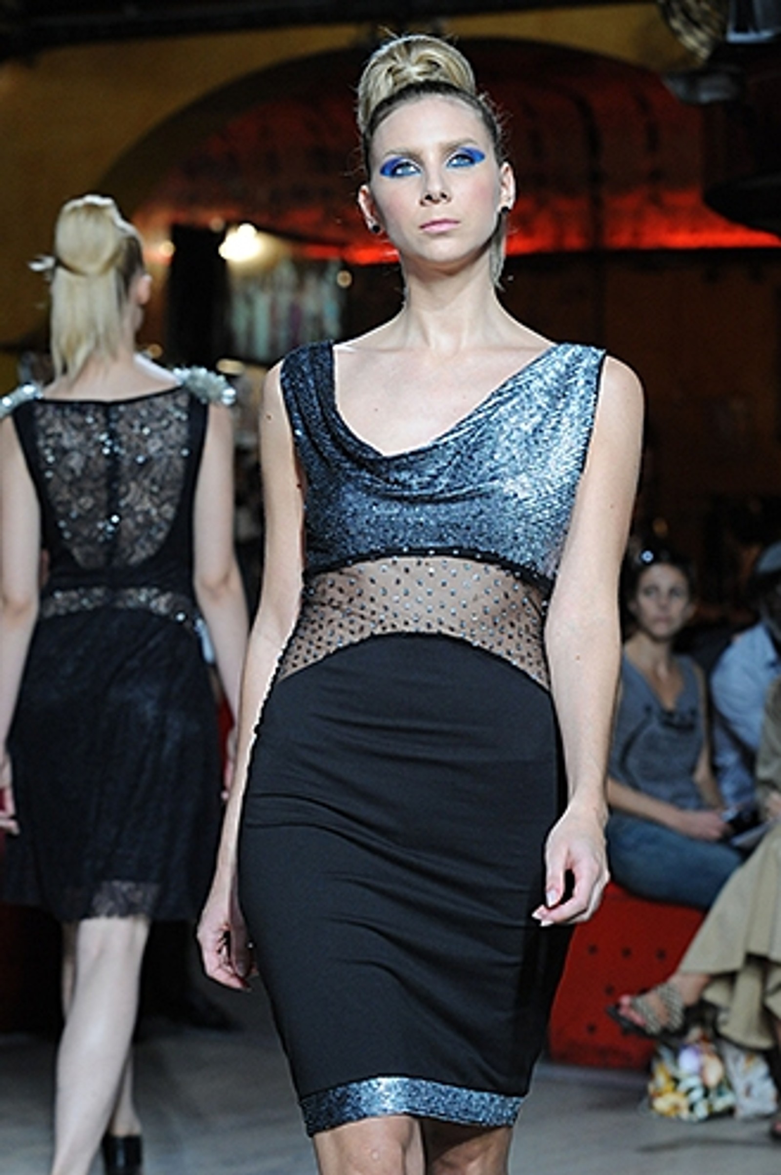 Photo Flash: Christophe Guillarmé Presents Spring-Summer 2012 Collection — photo 12 of 15