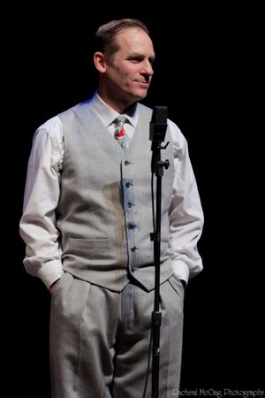 Steven Gallagher Photo