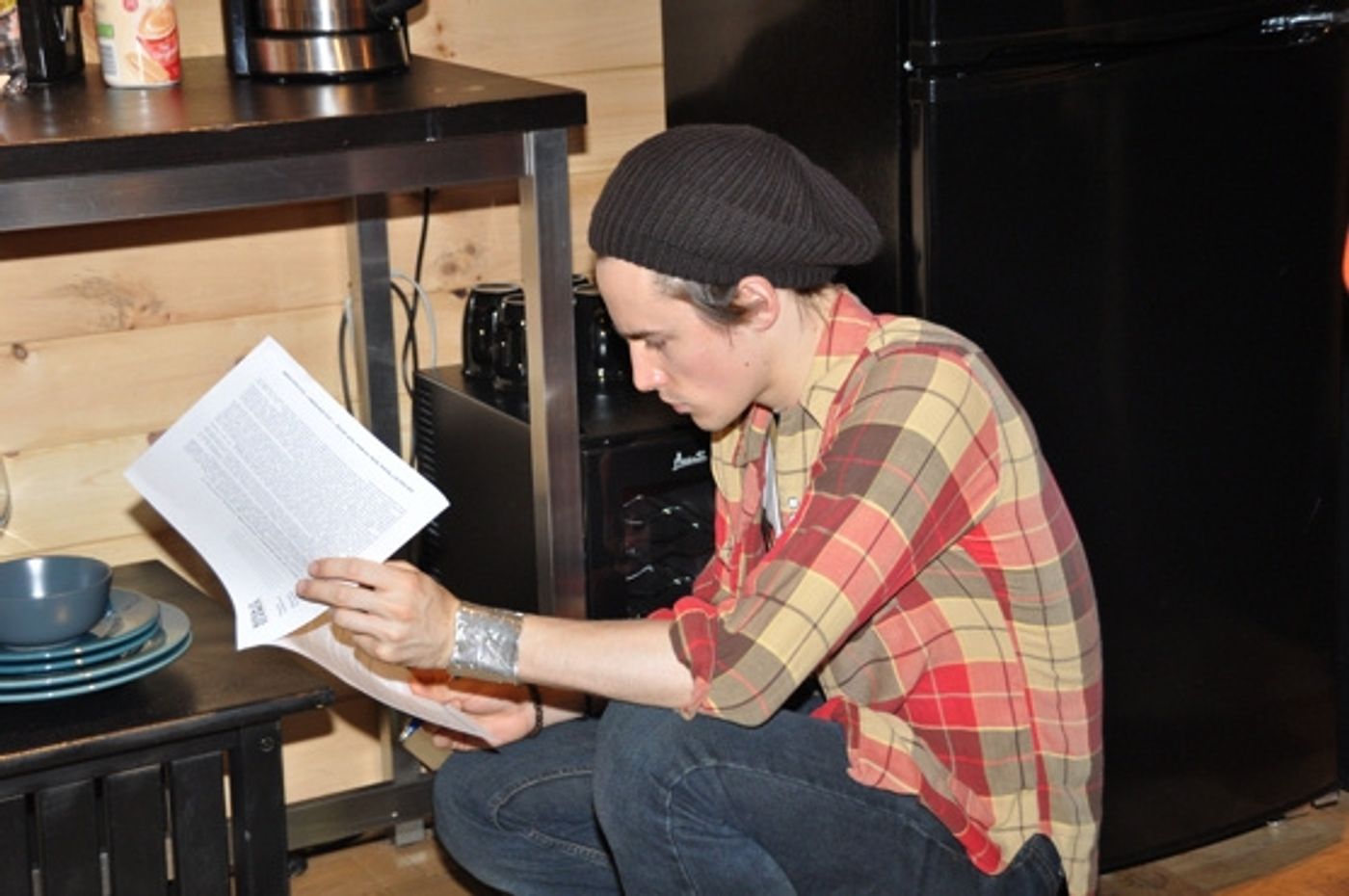 Photo Coverage: SPIDER-MAN's Reeve Carney, T.V. Carpio Sing For 'Carols for a Cure'  Image