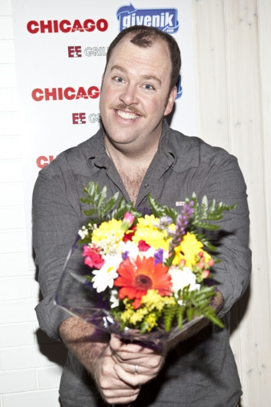 Photo Coverage: Kara DioGuardi and CHICAGO Lend Support to Givenik.com Image