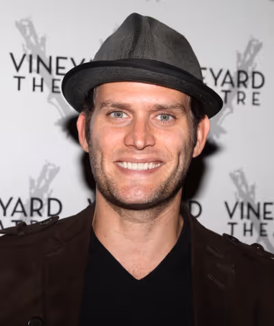 Steven Pasquale  Photo