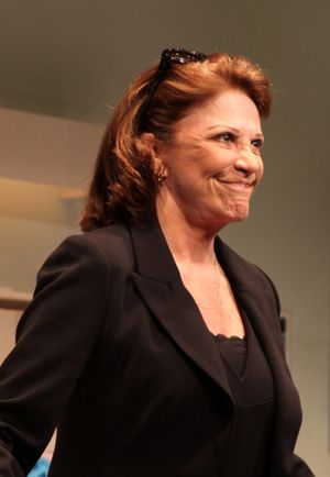 Linda Lavin @ BroadwayWorld Linda Lavin Photo
