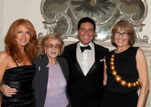 Kelly Clinton, Maria Pucci, Clint Holmes,Christina Wyeth @ BroadwayWorld Kelly Clinton, Maria Pucci, Clint Holmes,Christina Wyeth Photo