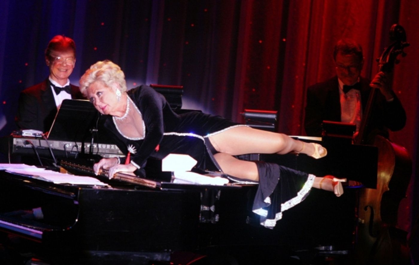 Photo Flash: Mitzi Gaynor Brings RAZZLE DAZZLE to Orleans Showroom  Image