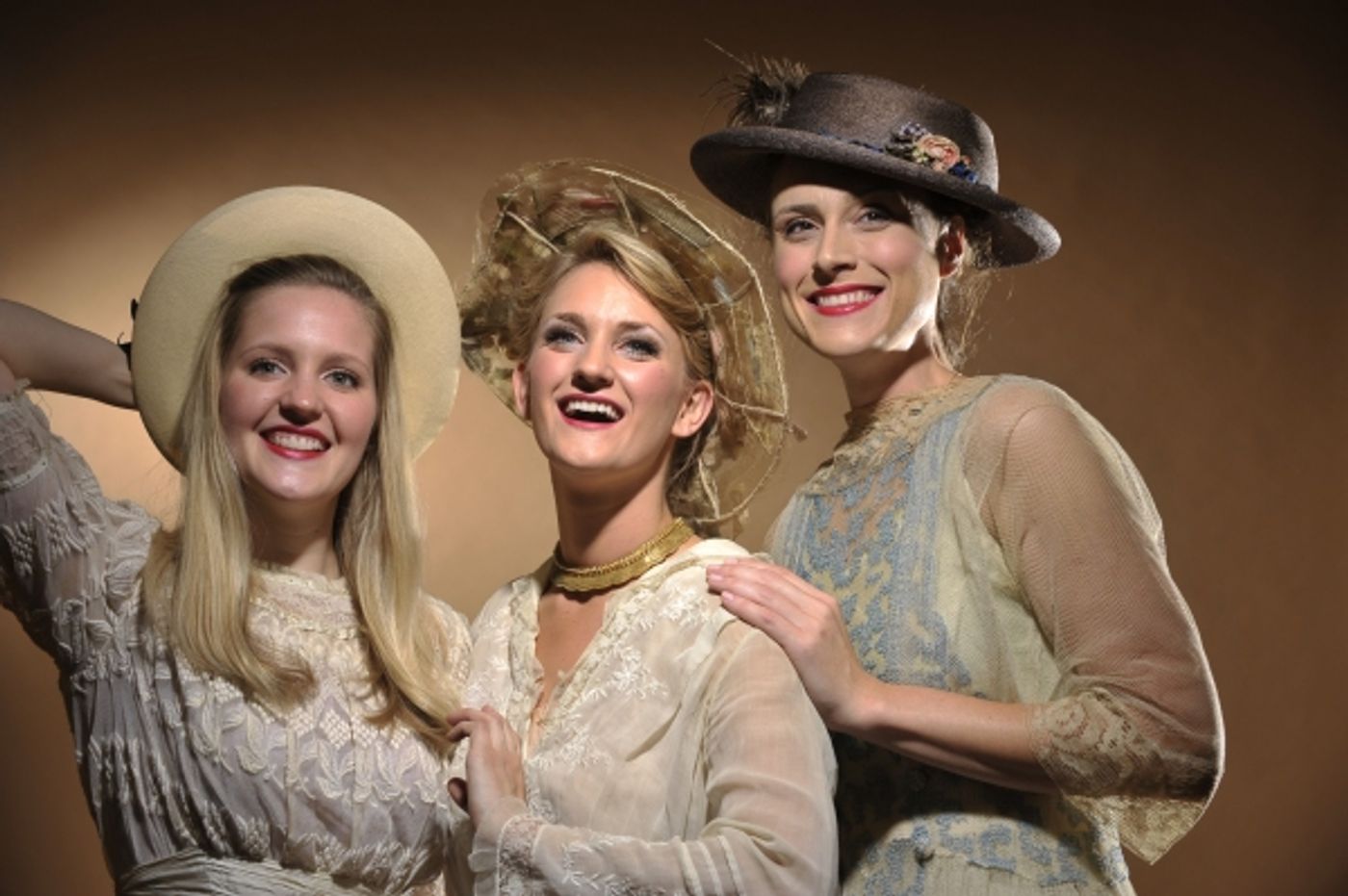 Photo Flash: 42nd Street Moon Presents THREE SISTERS, 11/30-12/18  Image