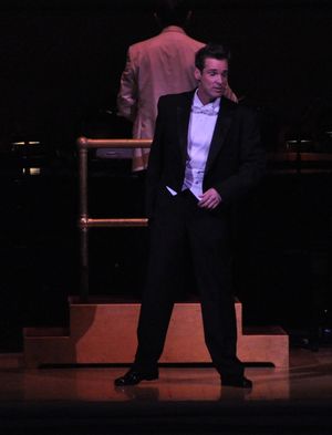 Hugh Panaro Photo