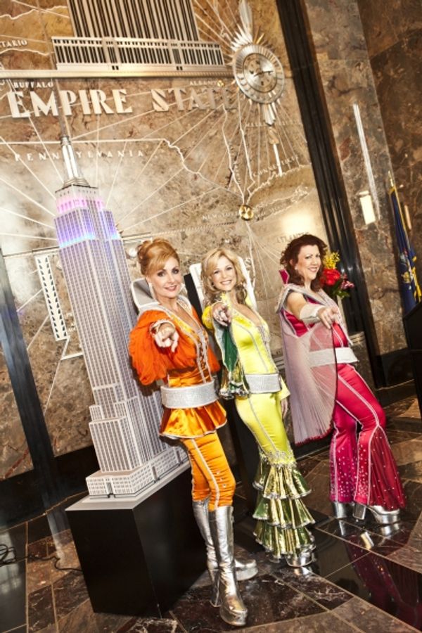 Judy McClane, Lisa Brescia and Jennifer Perry Photo