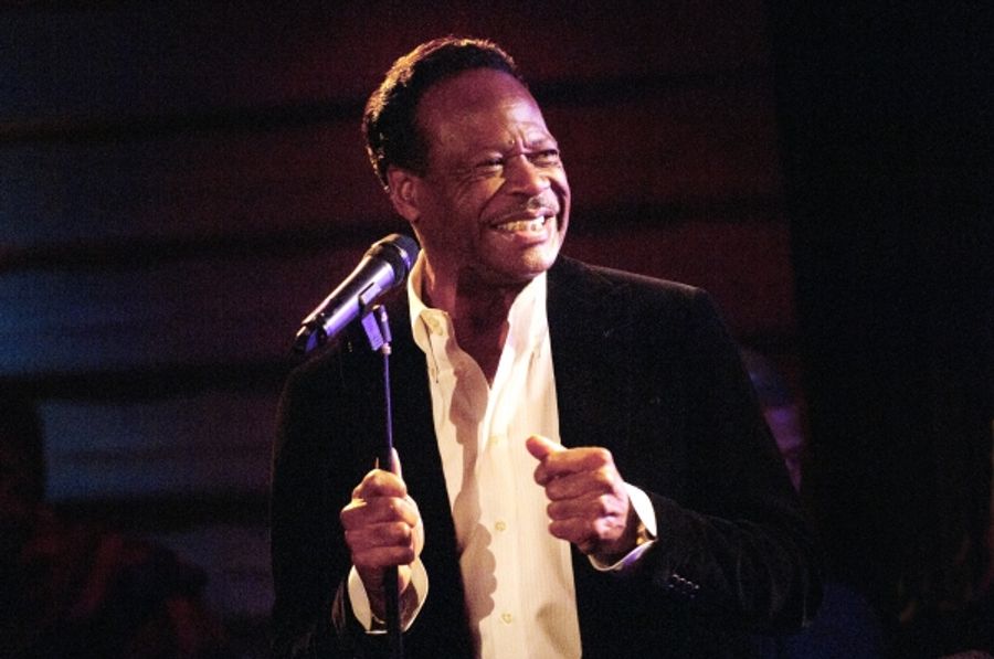 Photo Flash: Edwin Hawkins Plays the RRazz Room Image