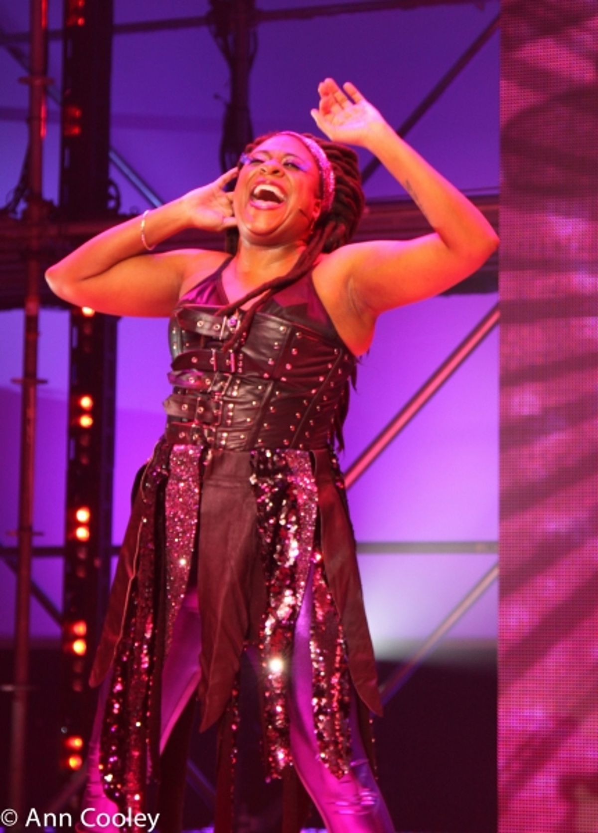 Danielle Lee Greaves at 