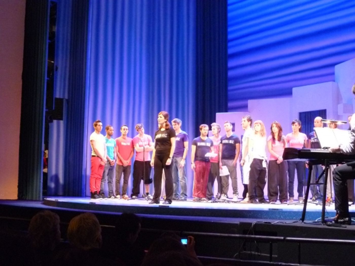 Photo Coverage: Backstage at MAMMA MIA! in Paris! Photo Coverage: Backstage at MAMMA MIA! in Paris! Image