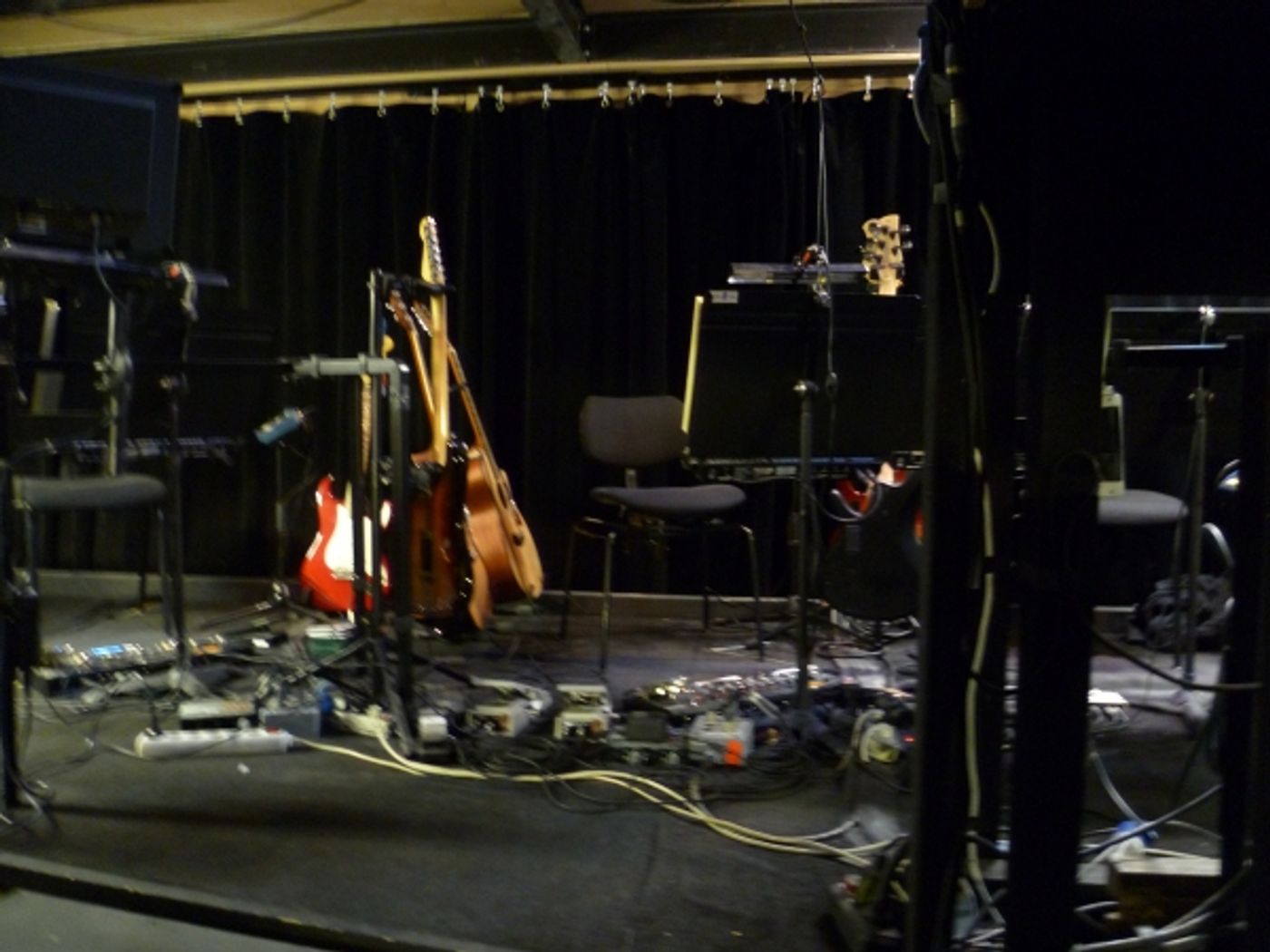 Photo Coverage: Backstage at MAMMA MIA! in Paris! Photo Coverage: Backstage at MAMMA MIA! in Paris! Image