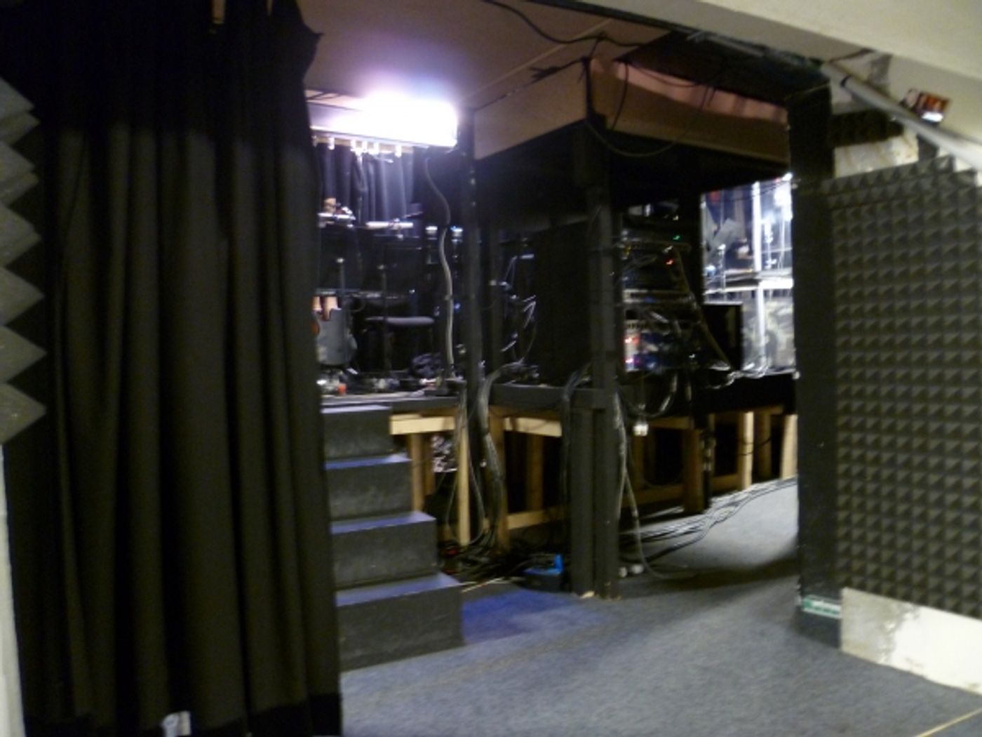 Photo Coverage: Backstage at MAMMA MIA! in Paris! Photo Coverage: Backstage at MAMMA MIA! in Paris! Image