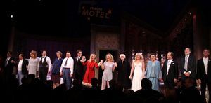 Danny Hoch, Jason Kravitz, Caroline Aaron, Steve Guttenberg, Katherine Borowitz, Allen Lewis Rickman, Max Gordon Moore, Marlo Thomas, Lisa Emery, Patricia O'Connell, Ari Graynor, Julie Kavner, Mark Linn-Baker, Richard Libertini, Bill Army @ BroadwayWorld Danny Hoch, Jason Kravitz, Caroline Aaron, Steve Guttenberg, Katherine Borowitz, Alle Photo