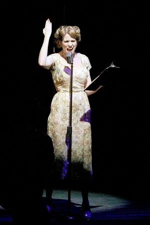 Lauren Kennedy as Eva Peron Photo