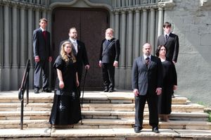  L-R:  Mike Holzer, Catrina Trammell, Nick Ortiz-Trammell, Wade Wood, Amy Ratliff, Ke Photo