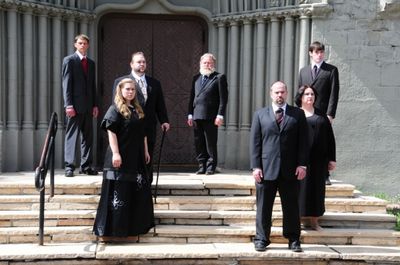  L-R:  Mike Holzer, Catrina Trammell, Nick Ortiz-Trammell, Wade Wood, Amy Ratliff, Ke Photo