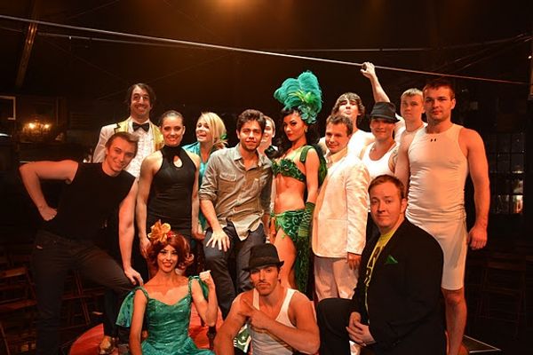  Adrian Grenier and Absinthe cast Photo