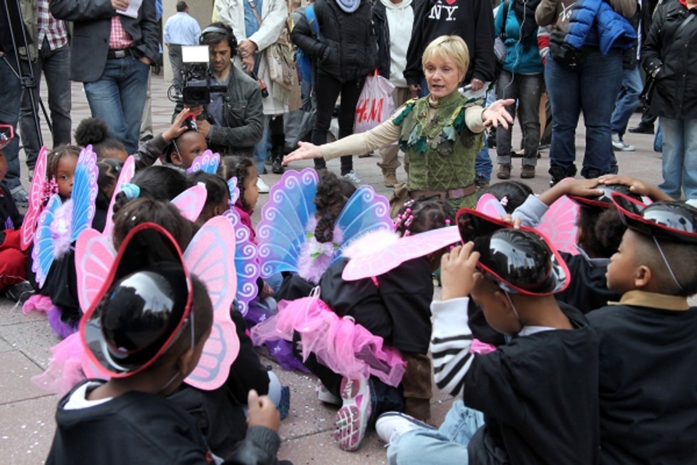 Photo Coverage: PETER PAN's Cathy Rigby Flies with MSG's Garden of Dreams Kids Photo Coverage: PETER PAN's Cathy Rigby Flies with MSG's Garden of Dreams Kids Image