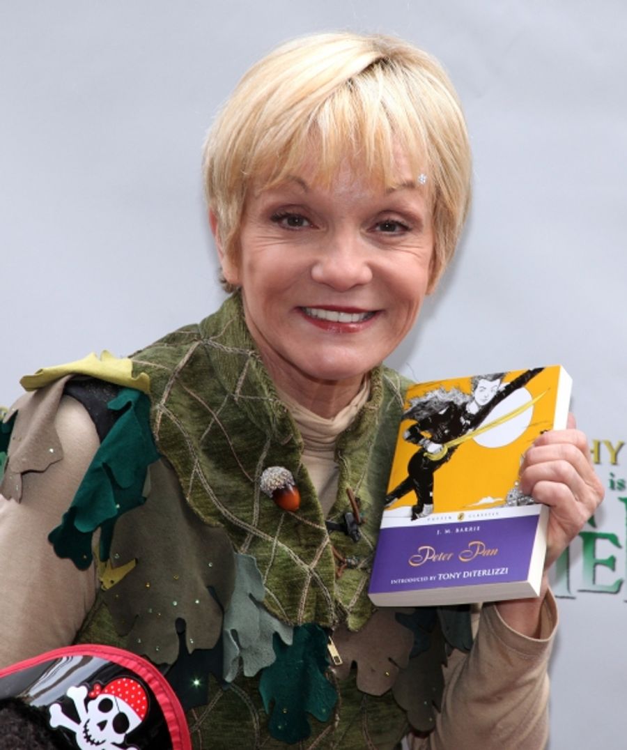 Photo Coverage: PETER PAN's Cathy Rigby Flies with MSG's Garden of Dreams Kids Image
