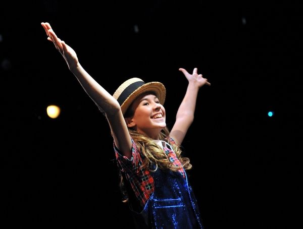 Photo Flash: WHITE CHRISTMAS at Marriott Theatre  Image