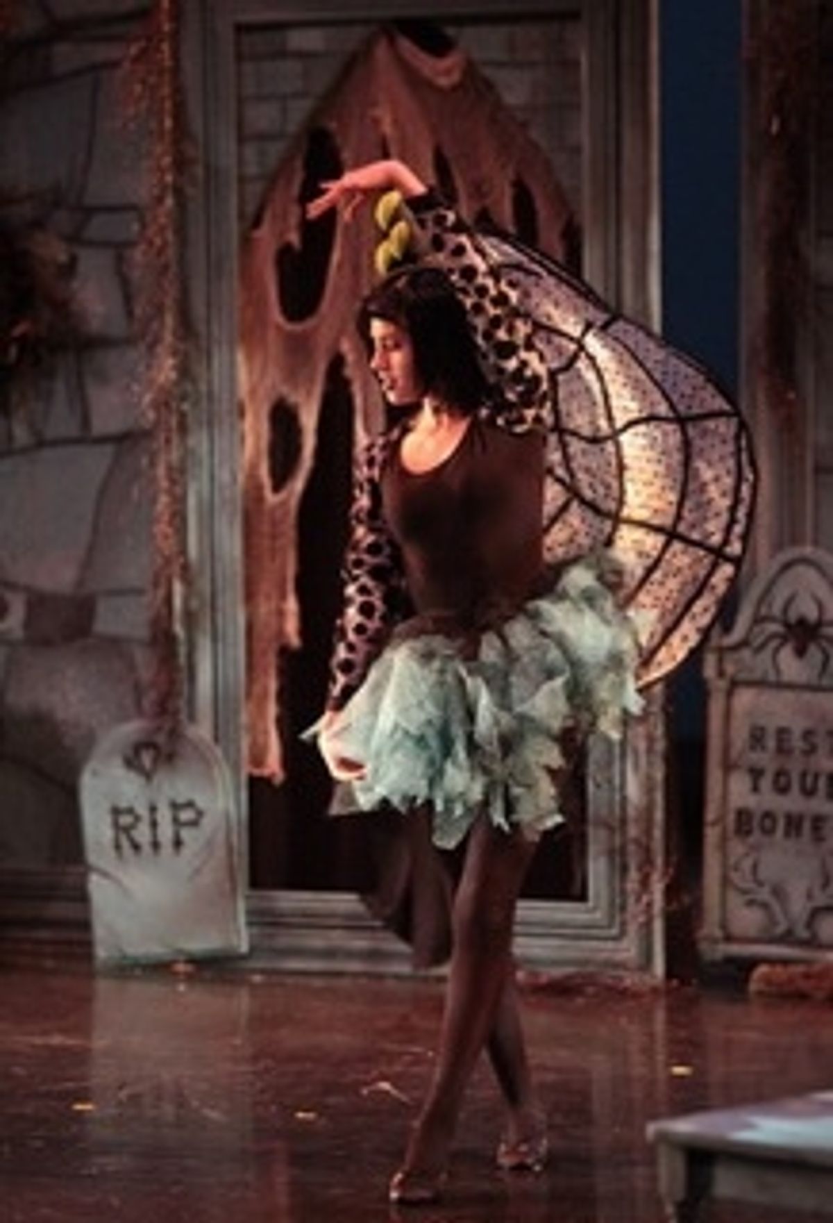  Jessica Intelisano as Bitsy at 