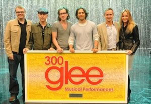 Chairman of Columbia/Epic Label Group Rob Stringer, Co-Creator and Executive Producer Ryan Murphy, Executive Producers Ian Brennan, Brad Falchuk, Dante DiLoreto and Chairman 20th Century Fox Television Dana Walden @ BroadwayWorld Chairman of Columbia/Epic Label Group Rob Stringer, Co-Creator and Executive Producer Photo