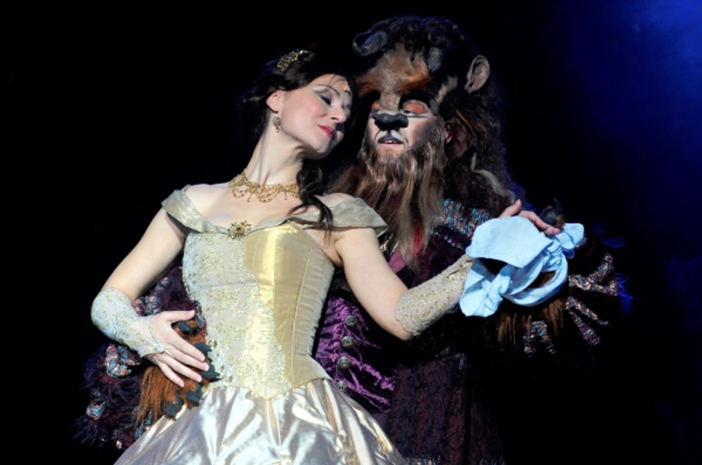 Photo Flash: BEAUTY AND THE BEAST Opens in Munich  Image