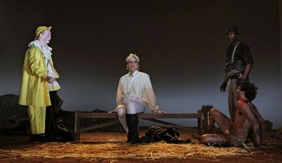 Bill Irwin, Sam Waterston, John Douglas Thompson, and Arian Moayed in King Lear, dire Photo