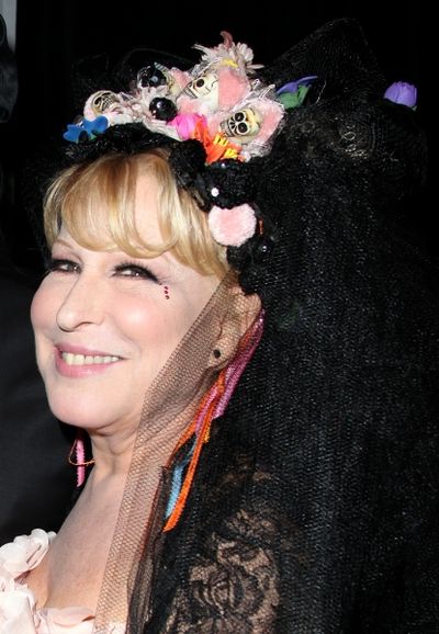 Bette Midler Photo