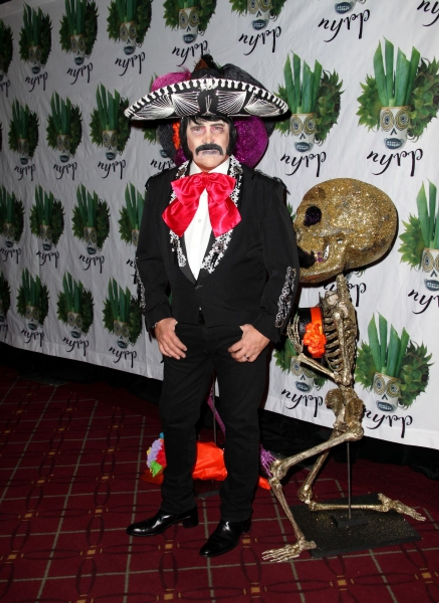 Photo Coverage: Bette Midler's 'Hulaween' Gala Benefit  Image