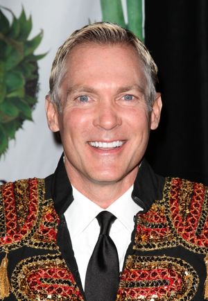 Sam Champion  Photo