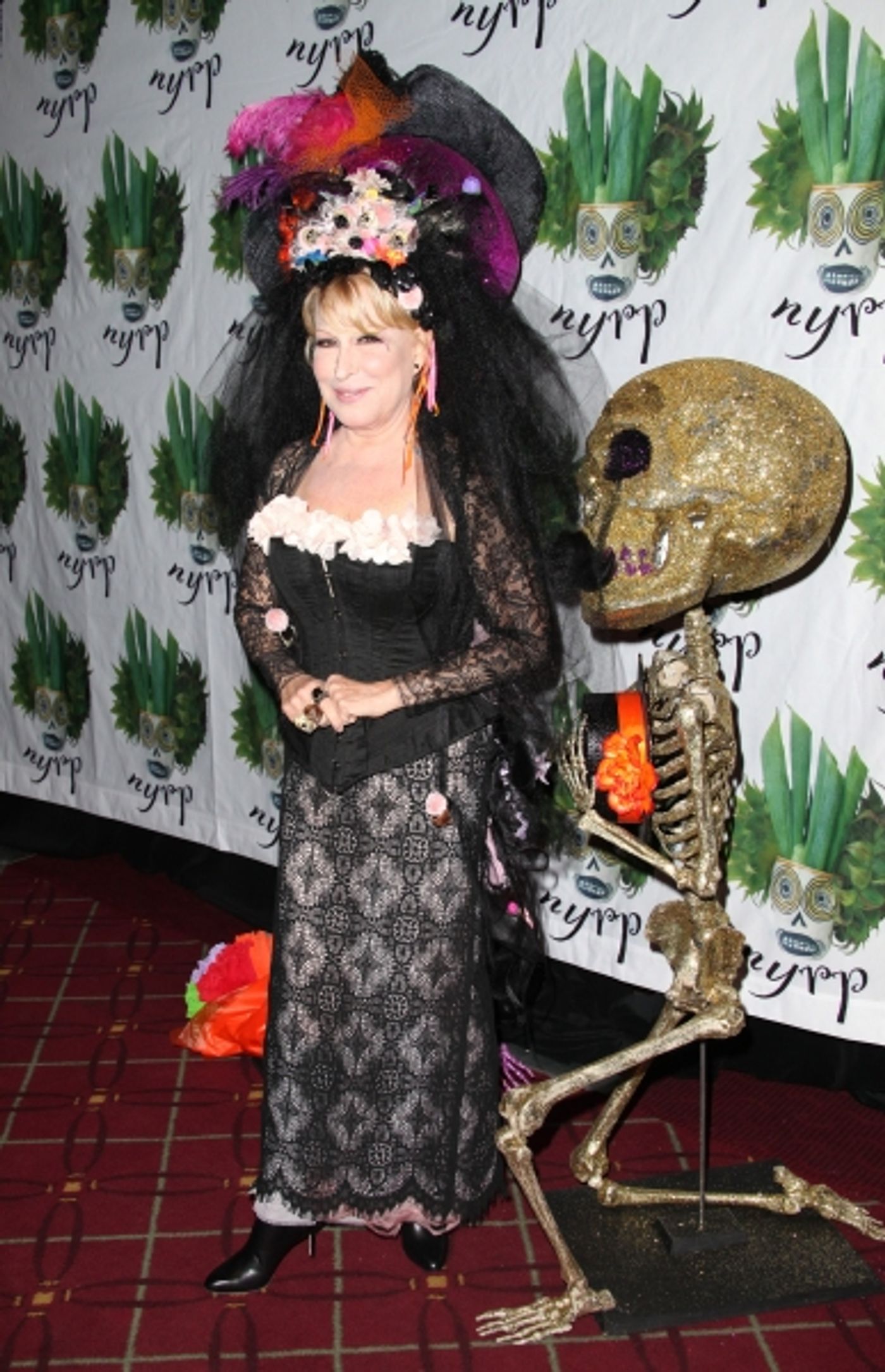 Photo Coverage: Bette Midler's 'Hulaween' Gala Benefit  Image