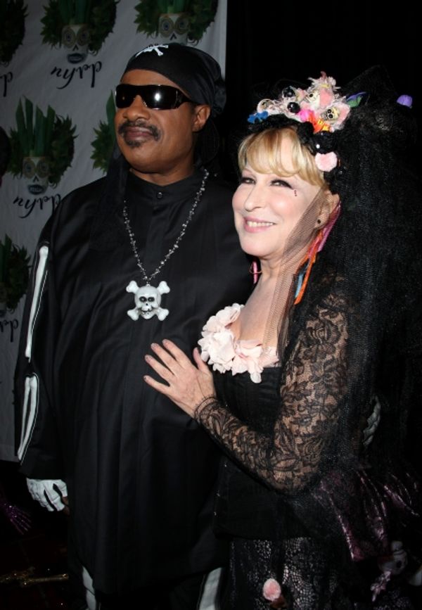 Stevie Wonder & Bette Midler  Photo