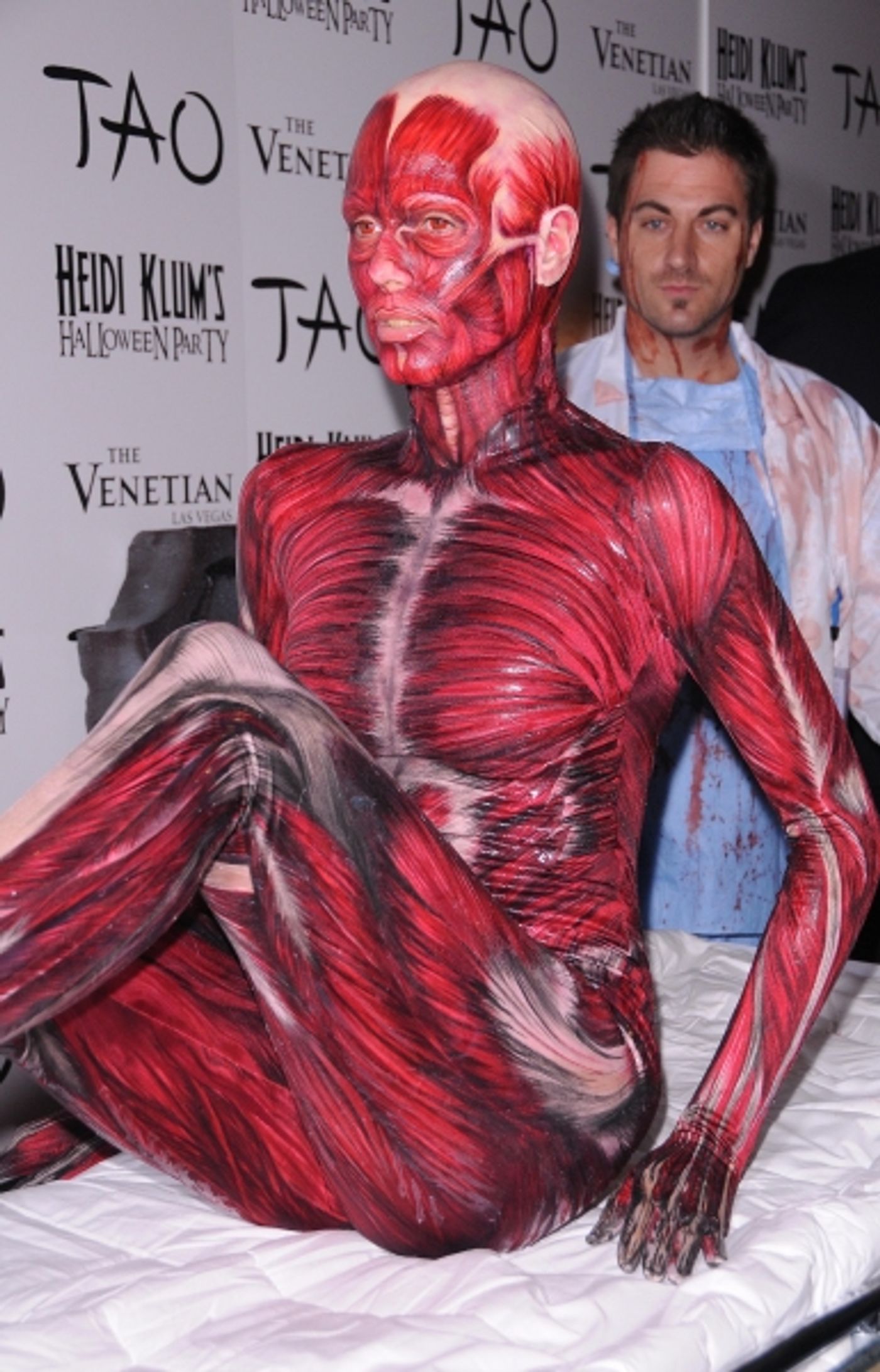 Photo Flash: Heidi Klum Hosts Halloween Party at the Venetian  Image