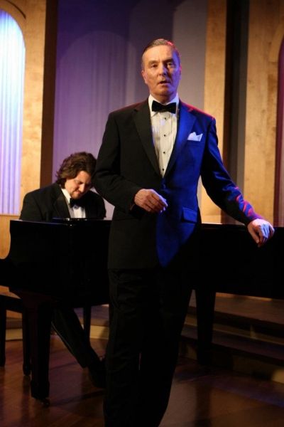 Robert Gibby Brand Photo