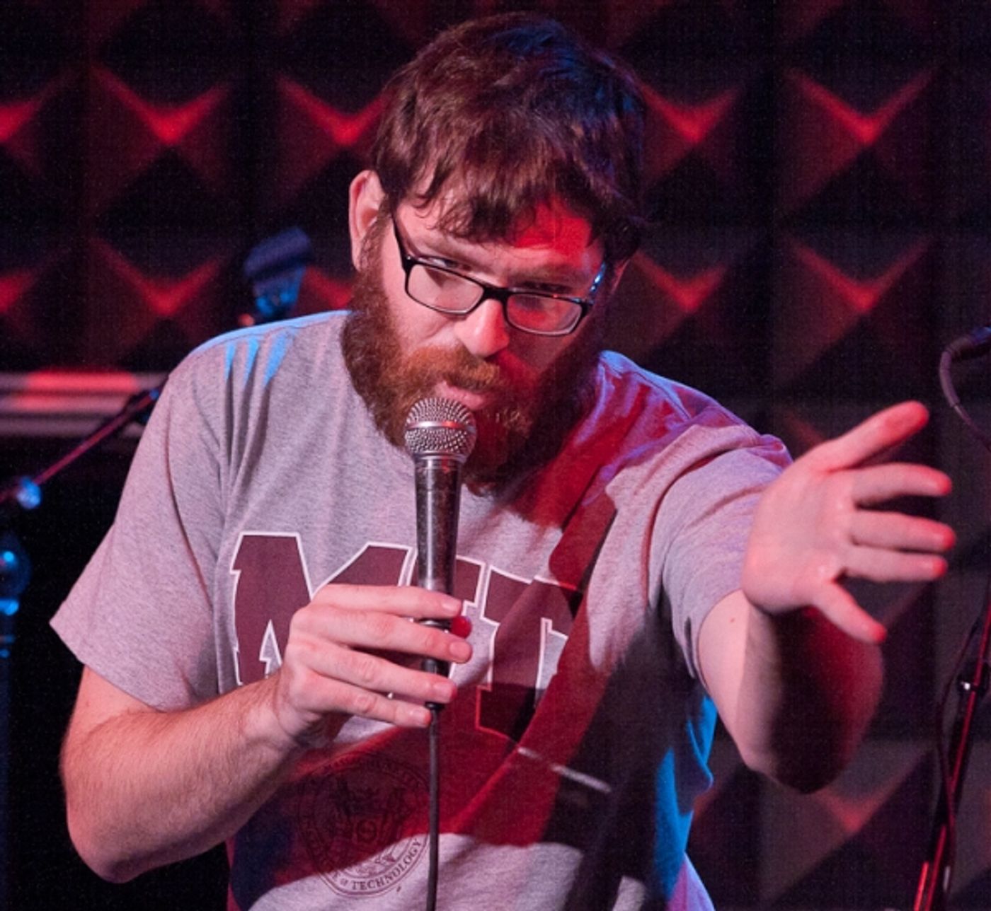 Photo Coverage: Benjamin Walker Brings FIND THE FUNNY to Joe's Pub  Image