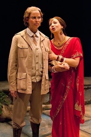 Allison Spratt Pearce as Viola and Deborah Radloff as Olivia Photo