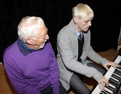 Tom Jones & Aaron Carter  Photo