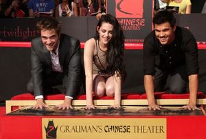 Nov. 2, 2011 - Hollywood, California, U.S. - Robert Pattinson, Kristen Stewart & Tayl Photo