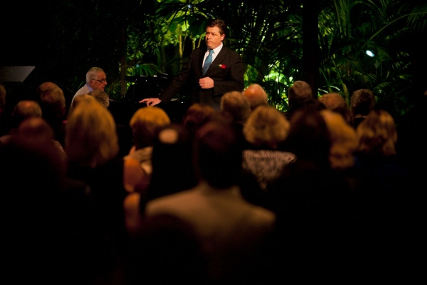 Photo Flash: Tenor Anthony Kearns Teams Up With ONE Campaign to Benefit U.S. Troops  Image