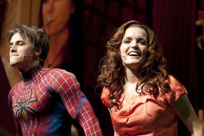 Reeve Carney and Jennifer Damiano Photo