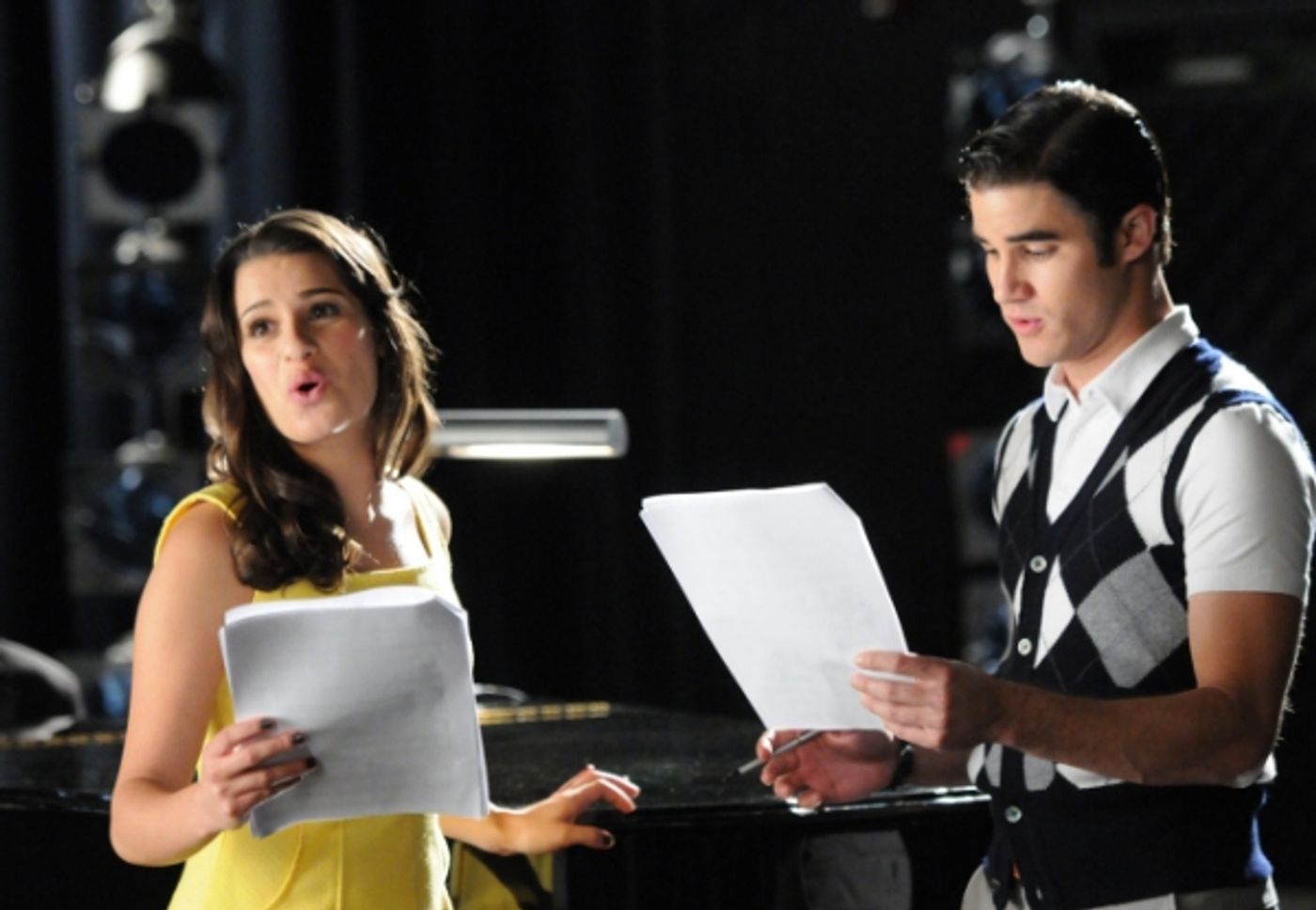 Photos and Audio: Tonight on GLEE- WEST SIDE STORY, Billy Joel, and More!  Image