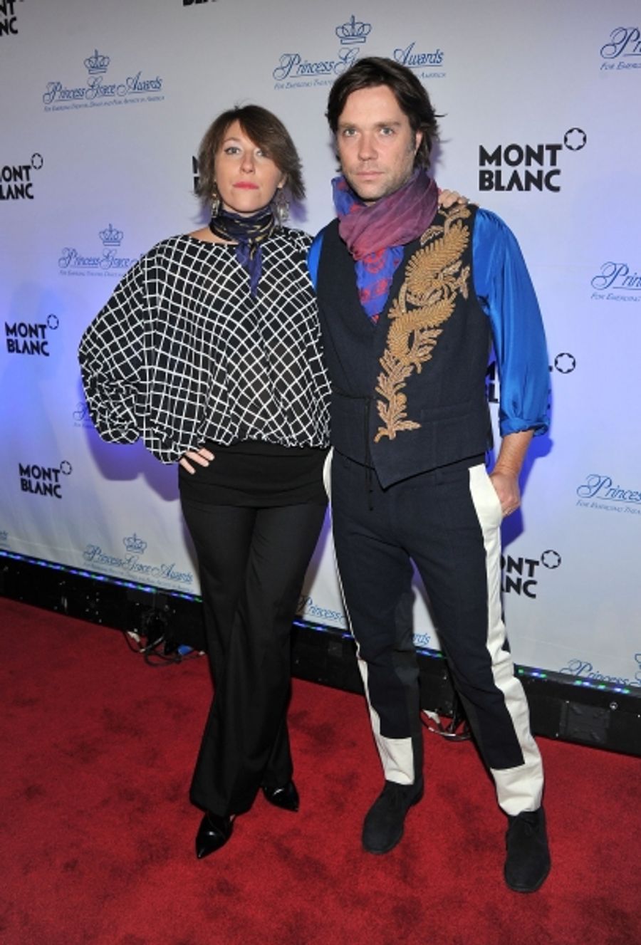 Photo Flash: Julie Andrews, Anne Hathaway, et al. at 2011 Princess Grace Gala Image